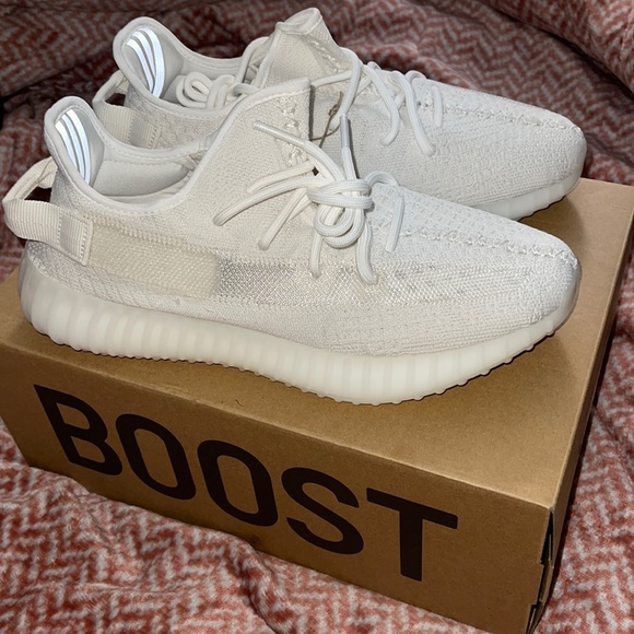 Yeezy 350 Bone